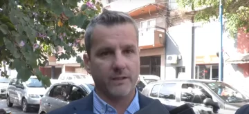 Tensión entre los manifestantes y Mariano Campero durante la protesta universitaria