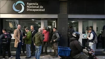 El Gobierno promulgó la Emergencia en discapacidad, pero no se aplica hasta que el Congreso explique cómo se financia