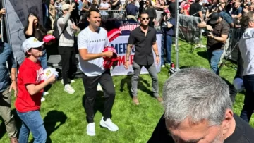 Murió el activista conservador Charlie Kirk, aliado de Trump, tras ser baleado en una universidad de EE.UU.