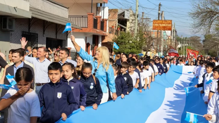 Recordaron a los héroes de la Batalla de Tucumán con una caminata por el Barrio Ciudadela