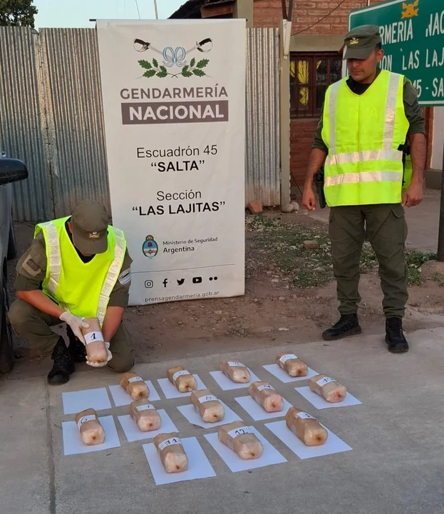 Salta: detienen a tres tucumanos con 14 kilos de cocaína ocultos en el tanque de un auto
