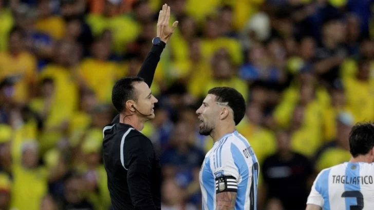 Roja en el último de Otamendi, el adiós al número 1 y todo lo que dejó Ecuador-Argentina