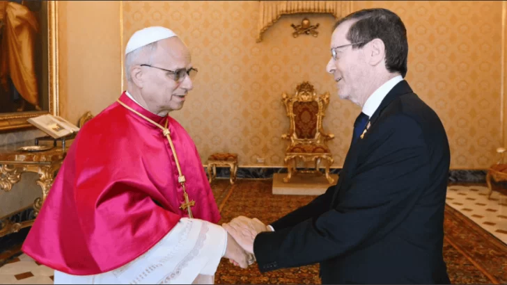 El papa León XIV recibió al presidente israelí: pidió cese del fuego y liberación de rehenes en Gaza