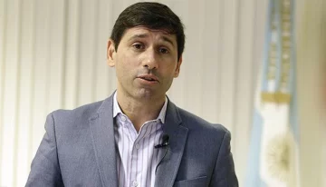 Paulo Falcón advierte sobre la crisis educativa: “Si siete de cada diez chicos no termina el secundario, Argentina no tiene futuro” Paulo Falcón advierte sobre la crisis educativa: “Si siete de cada diez chicos no termina el secundario, Argentina no tiene futuro”
