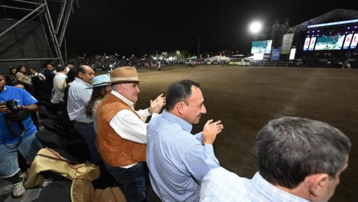 Osvaldo Jaldo estuvo presente en la Fiesta Nacional e Internacional del Caballo