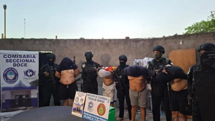 Secuestraron cocaína, dinero y un arma de fuego en varios allanamientos