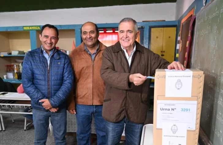 Jaldo: “Todas las mesas comenzaron en tiempo y forma, y Tucumán vive una verdadera jornada democrática”
