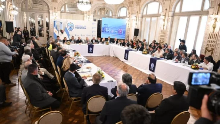 Jaldo encabezó una reunión de gabinete y destacó los logros de los primeros dos años de gestión