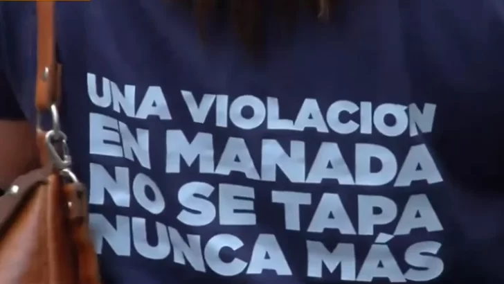 Mujeres bancarias realizaron una marcha en apoyo a la denunciante de la causa “Vélez”