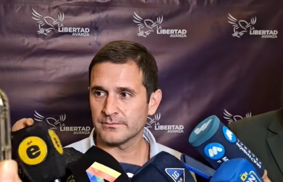 La Libertad Avanza celebra su triunfo en Tucumán La Libertad Avanza celebra su triunfo en Tucumán