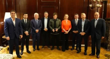 Milei está reunido en la Casa Rosada con los gobernadores