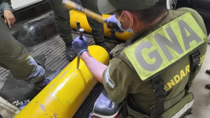 Detuvieron a un hombre y su sobrino que transportaban 86 kilos de cocaína