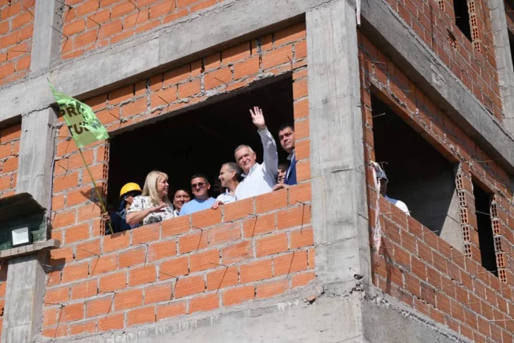 Autoridades provinciales recorrieron la primera etapa del PROCREAR