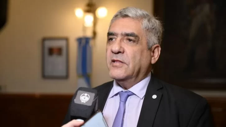 Tucumán habilita el pago de impuestos con tarjeta de crédito en medio del debate por la “bicicleta financiera”