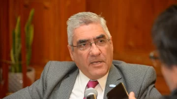 Daniel Abad: “No hay políticas de desarrollo para el interior y eso limita nuestra capacidad de reacción” Daniel Abad: “No hay políticas de desarrollo para el interior y eso limita nuestra capacidad de reacción”