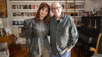 Silvio Rodríguez visitó a Cristina Kirchner en su casa de San José 1111