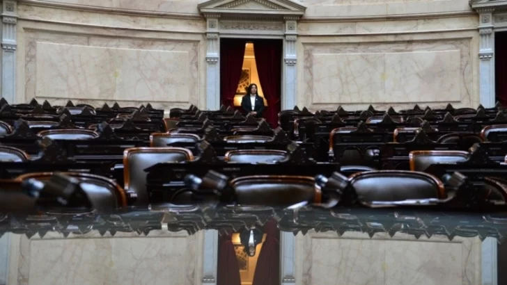 Ante las ausencias de Caputo, Lugones y Karina se cayó la sesión de Diputados por falta de quórum