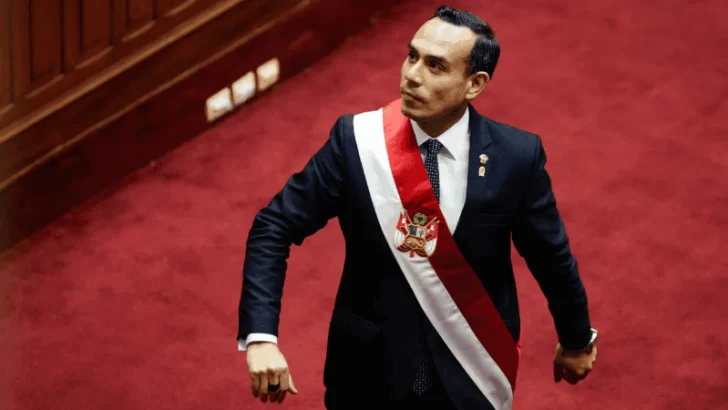 Perú: destituyeron a Dina Boluarte y asumió José Jerí como presidente interino