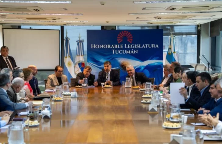 El ministro Abad expuso los lineamientos del Presupuesto 2026