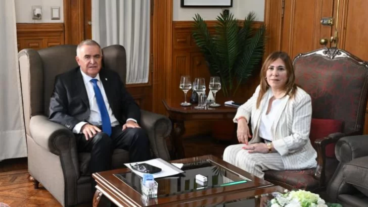 El gobernador Jaldo recibió a la senadora nacional Beatriz Ávila