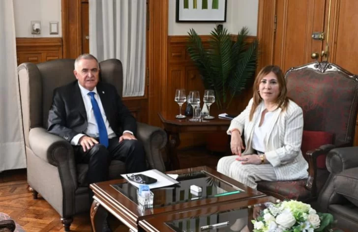 El gobernador Jaldo recibió a la senadora nacional Beatriz Ávila