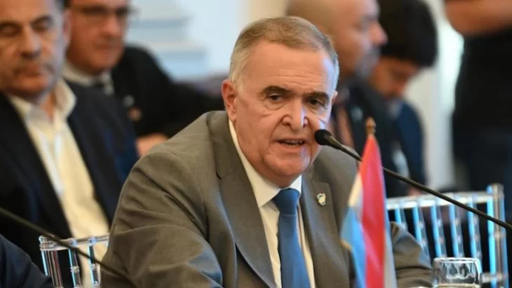 Jaldo viaja a Buenos Aires en busca de más recursos para Tucumán