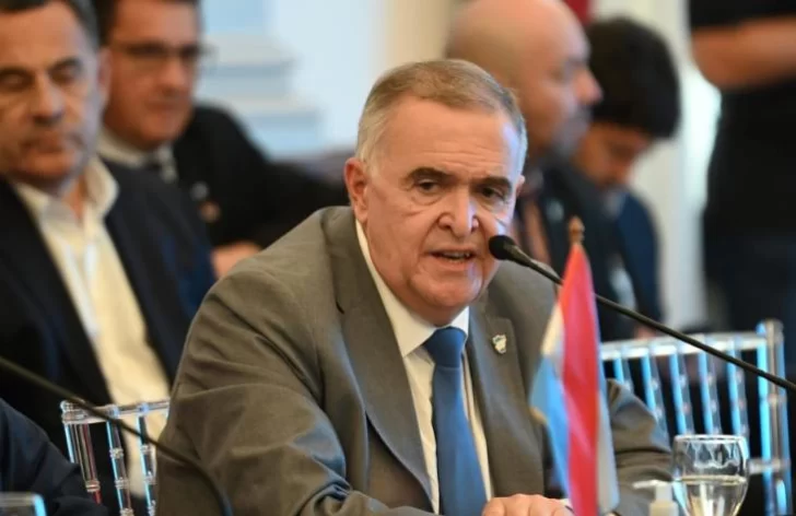 Jaldo viaja a Buenos Aires en busca de más recursos para Tucumán