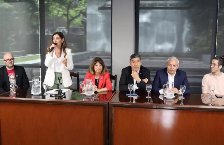 Presentaron oficialmente “En Nombre de la Ley”, el videojuego que enseña cómo se crean las leyes