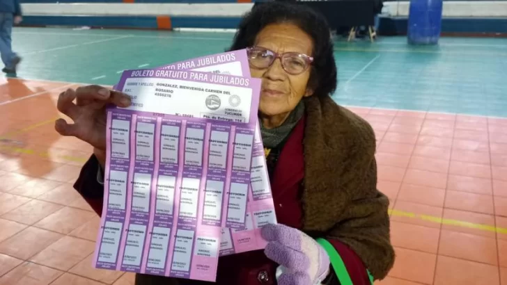 La primera semana de diciembre realizarán una nueva entrega de boletos gratuitos para jubilados