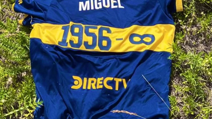 La camiseta del homenaje de Boca a Miguel Ángel Russo apareció en otro país