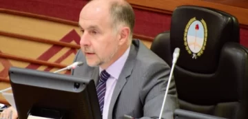 El legislador Claudio Viña advierte sobre artículos “peligrosos” en el Presupuesto 2026 El legislador Claudio Viña advierte sobre artículos “peligrosos” en el Presupuesto 2026