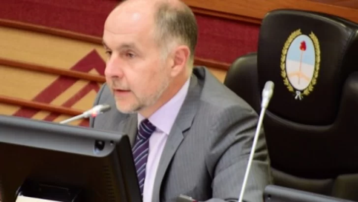 El legislador Claudio Viña advierte sobre artículos “peligrosos” en el Presupuesto 2026