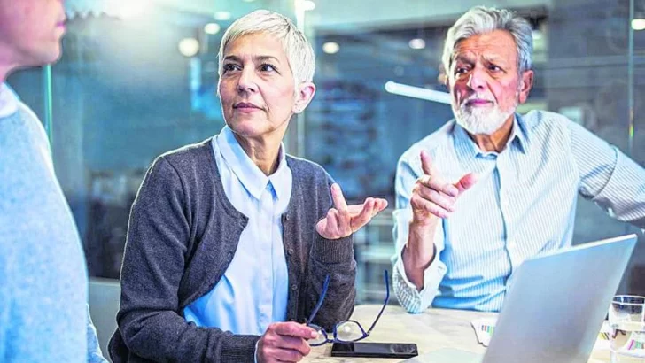 “Generación Silver”: el sesgo generacional retrasa la contratación de mayores de 55 años en Argentina