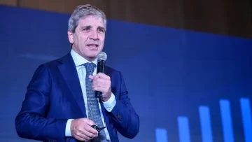 Luis Caputo ratificó la continuidad del esquema de bandas de flotación para el dólar Luis Caputo ratificó la continuidad del esquema de bandas de flotación para el dólar