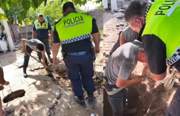 Rescataron a un niño de ocho años que cayó en un pozo