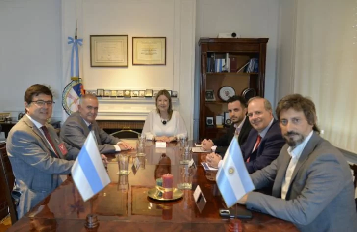Osvaldo Jaldo se reunió con la nueva ministra de Seguridad de la Nación Osvaldo Jaldo se reunió con la nueva ministra de Seguridad de la Nación