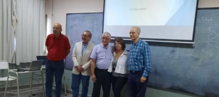 Luis Medina se recibió de Ingeniero Civil en la UTN TUC a los 75 años Luis Medina se recibió de Ingeniero Civil en la UTN TUC a los 75 años