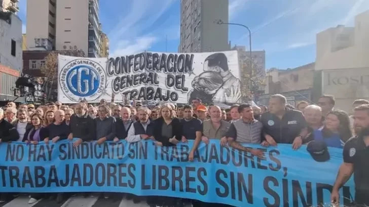 La CGT convocó a una masiva movilización el 18 de diciembre contra la reforma laboral