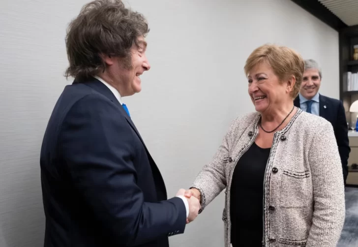 El FMI solicitó a la Argentina un “camino más ambicioso de acumulación de reservas” para acceder a los mercados financieros