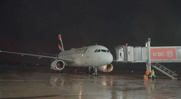 Arribó el primer vuelo de Lima y Tucumán se consolida en el mercado internacional Arribó el primer vuelo de Lima y Tucumán se consolida en el mercado internacional