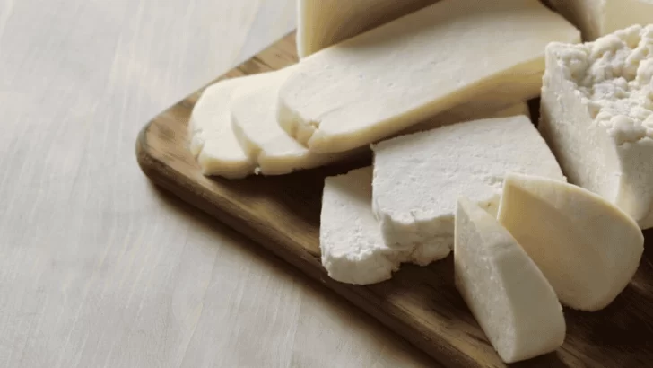 Detectaron una bacteria potencialmente peligrosa en un queso de primera marca Detectaron una bacteria potencialmente peligrosa en un queso de primera marca