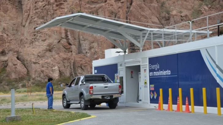 Cómo son las estaciones de servicio móviles para cargar nafta que habilitó el Gobierno en Argentina Cómo son las estaciones de servicio móviles para cargar nafta que habilitó el Gobierno en Argentina