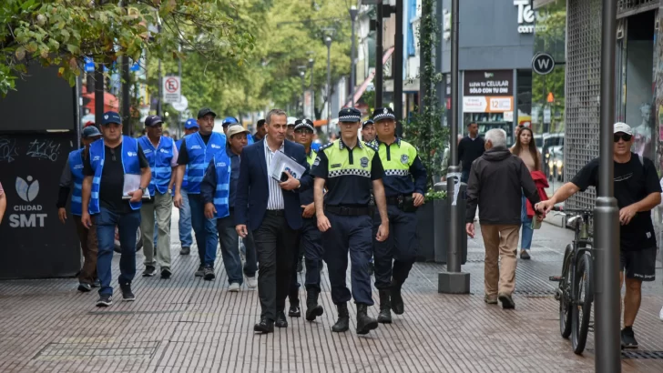 La Municipalidad capitalina refuerza los controles de la venta ambulante en el centro