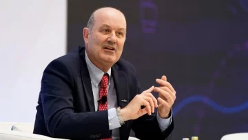 Sturzenegger aclaró que la reforma laboral abarcará tanto a los nuevos contratos como a los ya vigentes