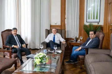 El peronismo selló un acuerdo: habrá tope a los acoples y seguirá vigente el sistema de boletas partidarias