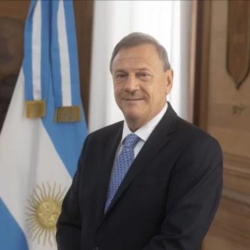 Renunció el titular del RENAPER y el Gobierno oficializó salidas en la UIF, Transporte y ENARGAS Renunció el titular del RENAPER y el Gobierno oficializó salidas en la UIF, Transporte y ENARGAS