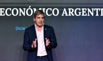 Luis Caputo confirmó que postergará la aplicación de la nueva medición de inflación Luis Caputo confirmó que postergará la aplicación de la nueva medición de inflación