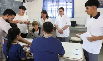 Se realizarán fichas médicas en las escuelas por 3° año consecutivo y se incorporarán controles de salud emocional Se realizarán fichas médicas en las escuelas por 3° año consecutivo y se incorporarán controles de salud emocional