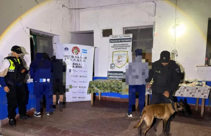 Demoran a simpatizantes de Atlético Tucumán que viajaban a Buenos Aires con marihuana Demoran a simpatizantes de Atlético Tucumán que viajaban a Buenos Aires con marihuana