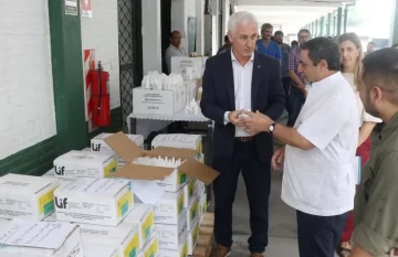 El Gobierno de Santa Fe envió 40.000 repelentes para las zonas afectadas por las recientes inundaciones El Gobierno de Santa Fe envió 40.000 repelentes para las zonas afectadas por las recientes inundaciones